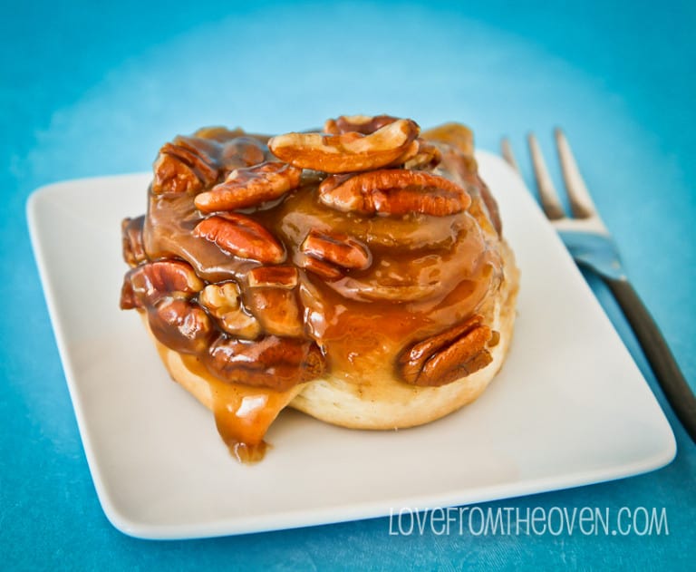 Caramel Pecan Rolls • Love From The Oven 9862