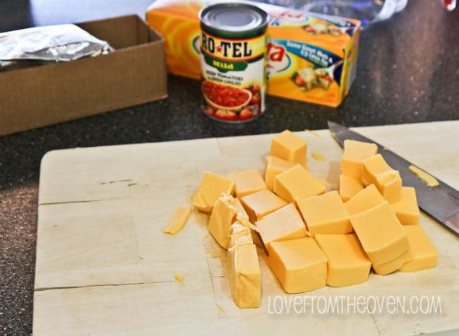 Festive Holiday Tailgating With Rotel & Velveeta's Famous Queso Dip