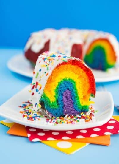 cropped-rainbow-bundt-cake-16.jpg