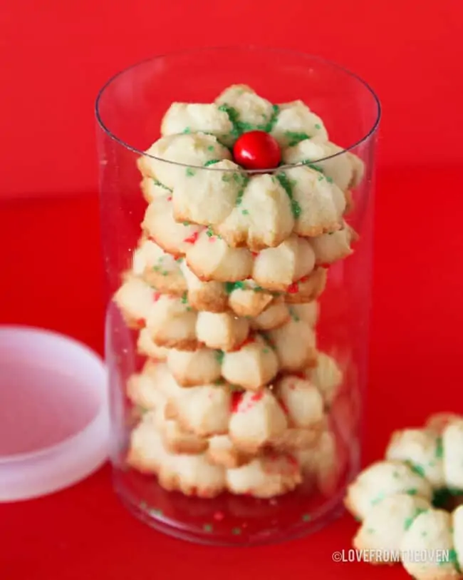 https://www.lovefromtheoven.com/wp-content/uploads/2021/10/christmas-treats-50-650x813.webp