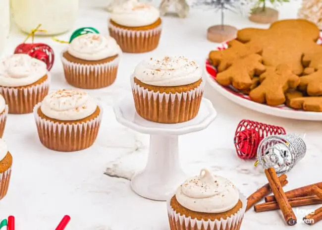 Christmas cupcookie cakes” - my friend about to ruin a perfectly innocent muffin  pan : r/StupidFood