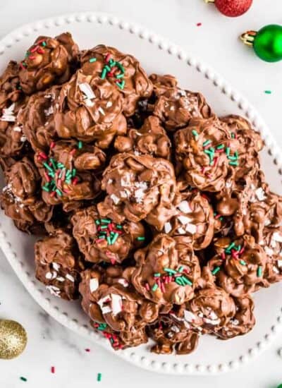 A plate of crockpot peanut clusters