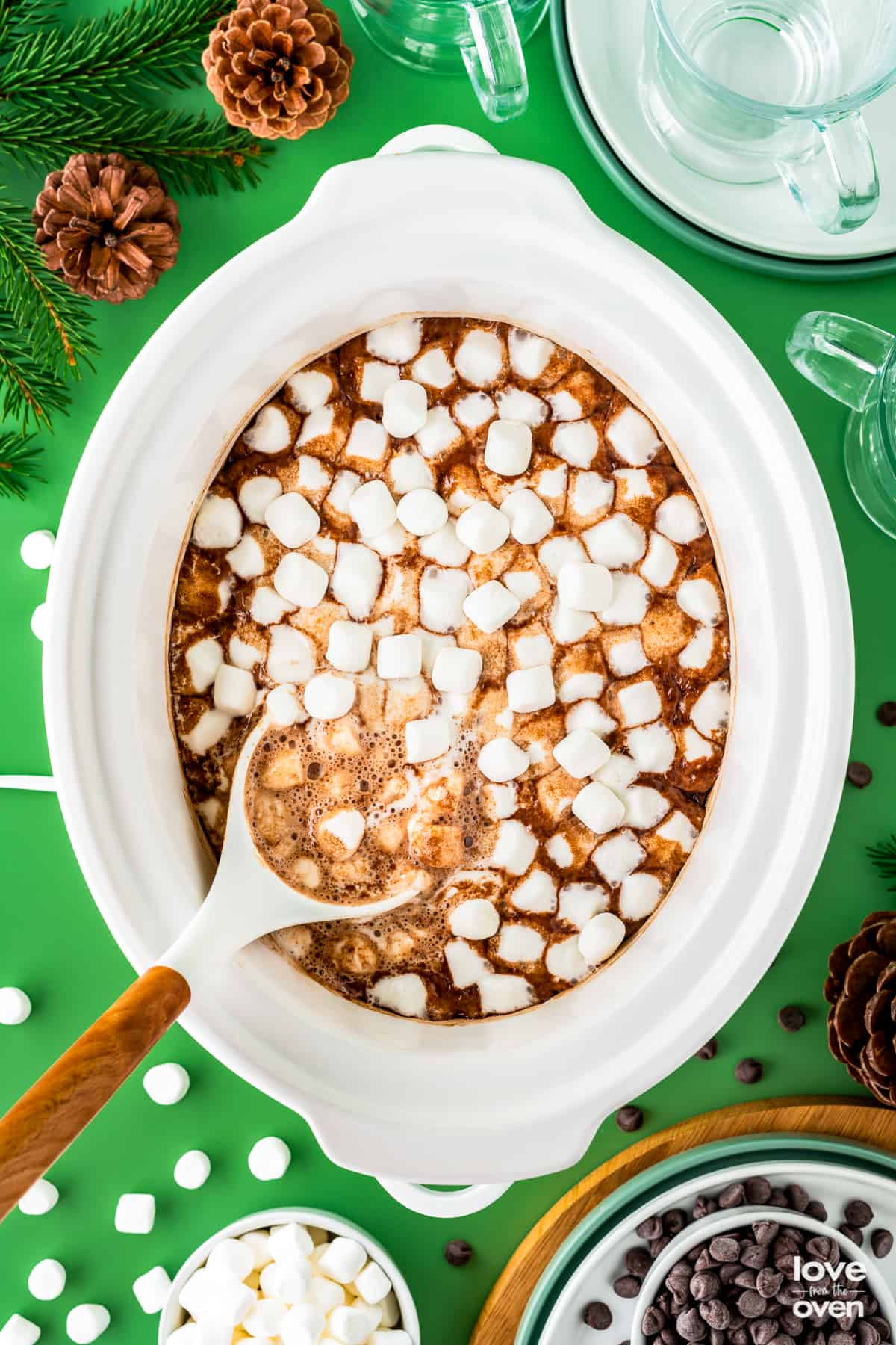 Crock Pot Hot Chocolate - Confessions of a Baking Queen