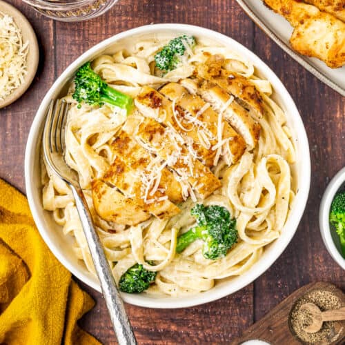 Broccoli Chicken Alfredo • Love From The Oven