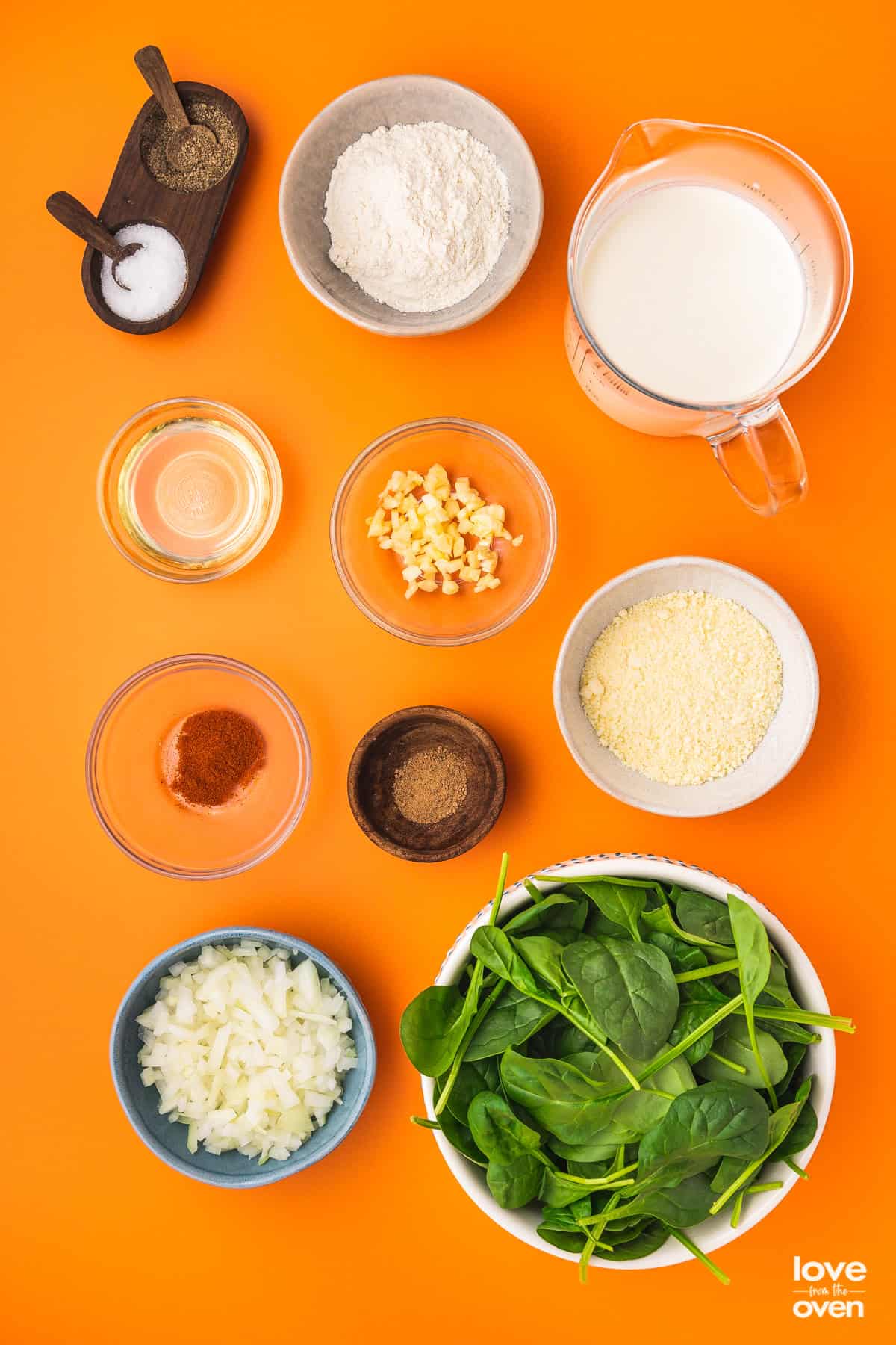 ingredients to make creamed spinach